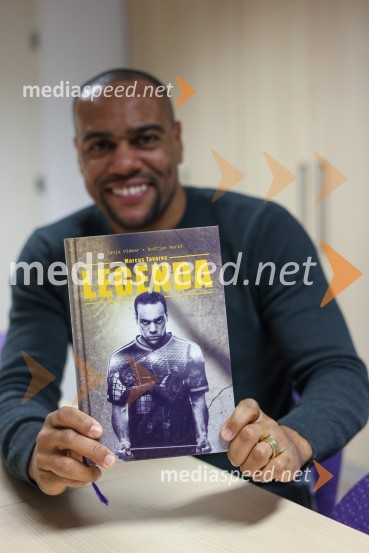  Marcos  Tavares, nogometaš, NK MariborMarcos Tavares, kapetan NK Maribor ob izidu knjige Legenda
