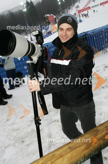 Jani Božič, urednik fotografije pri časniku Direkt
(odpovedan veleslalom)42. Zlata lisica