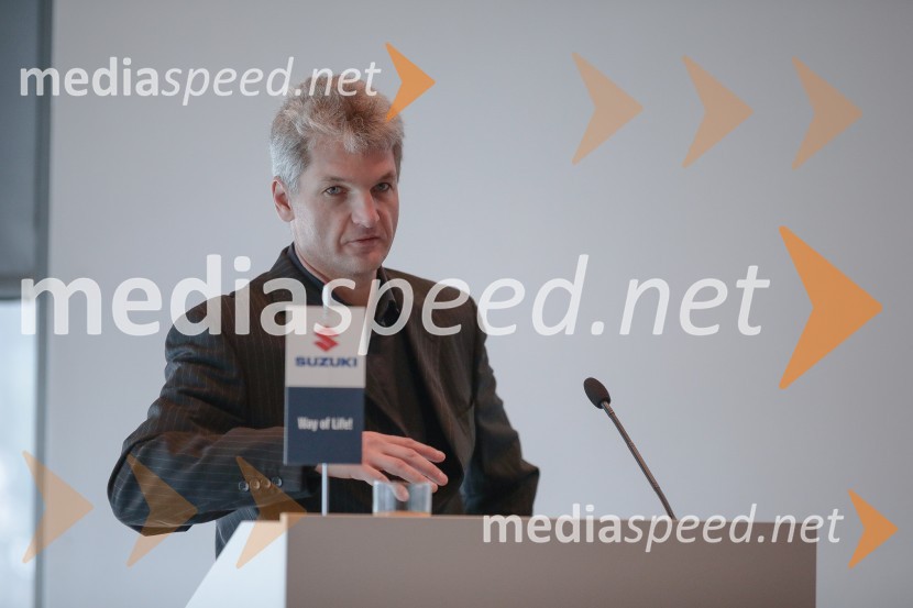 Suzuki S-CROSS, slovenska predstavitev