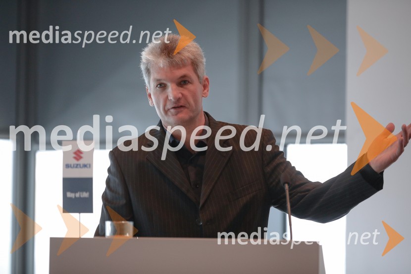 Suzuki S-CROSS, slovenska predstavitev