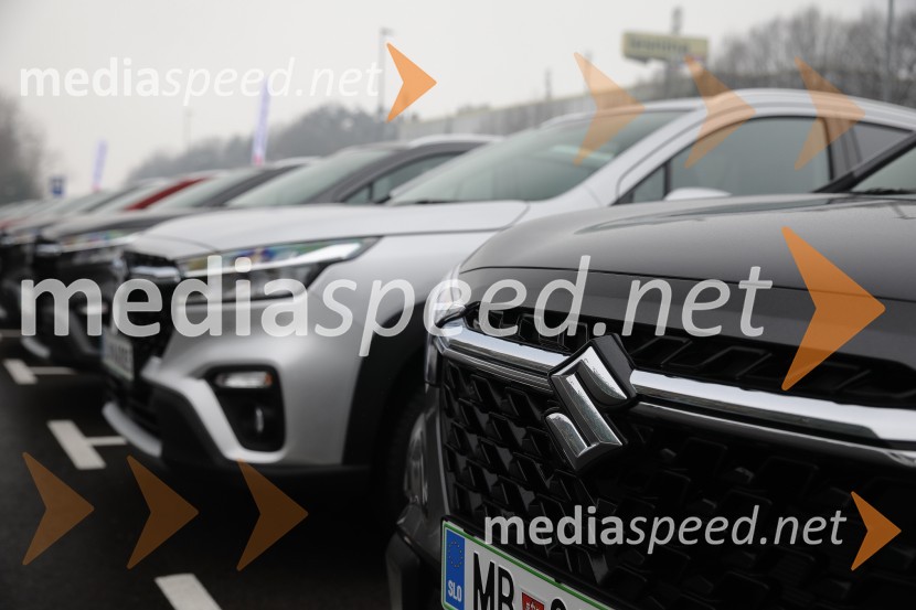 Suzuki S-CROSS, slovenska predstavitev