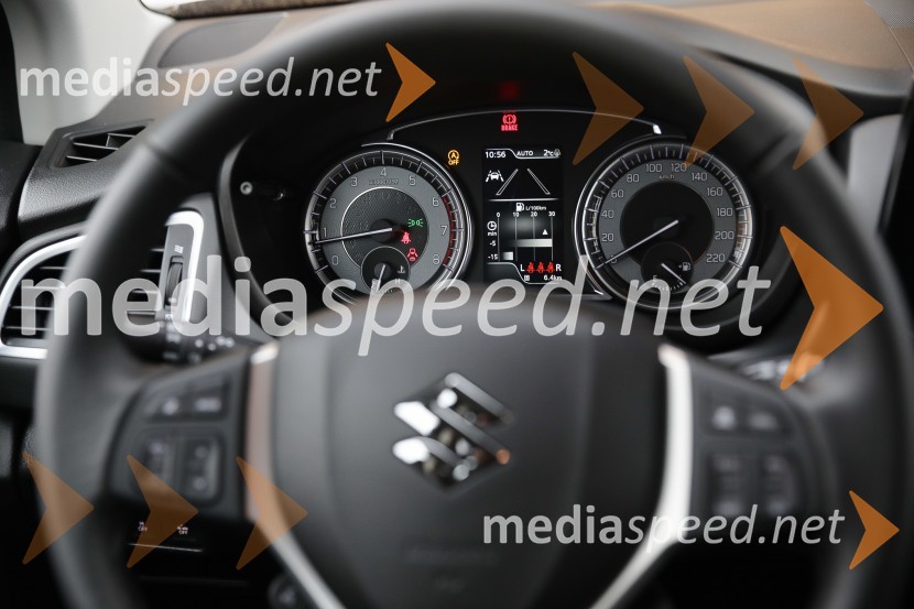 Suzuki S-CROSS, slovenska predstavitev