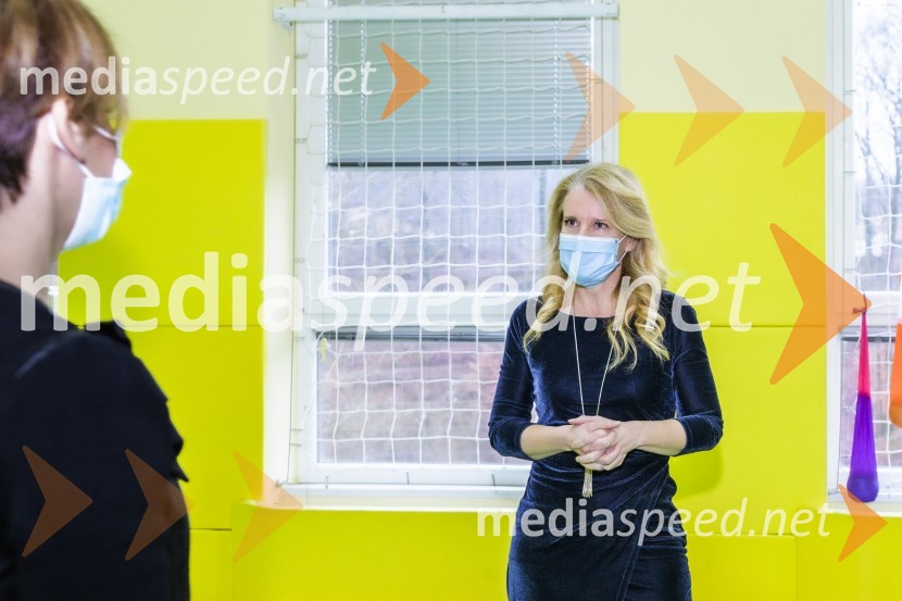  Alenka Novak, direktorica OE Celje Zavarovalnice TriglavZavarovalnica Triglav donirala sredstva osnovni šoli v Rogaški Slatini