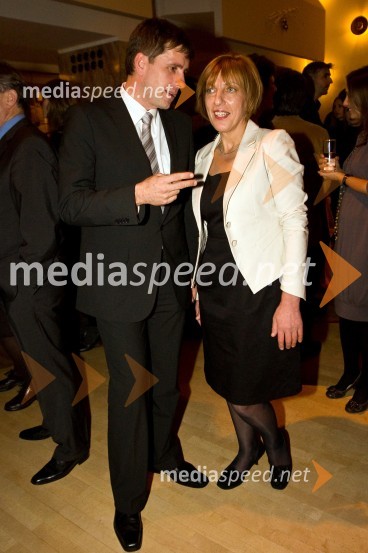 Jani Möderndorfer, podžupan Ljubljane in Vika Potočnik, nekdanja županja LjubljaneTrend 2008, podelitev nagrad za modno in vizualno ustvarjalnost