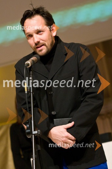 Matej Andraž Vogrinčič, dobitnik nagrade Trend 2008 za posebne dosežke na področju vizualne ustvarjalnostiTrend 2008, podelitev nagrad za modno in vizualno ustvarjalnost