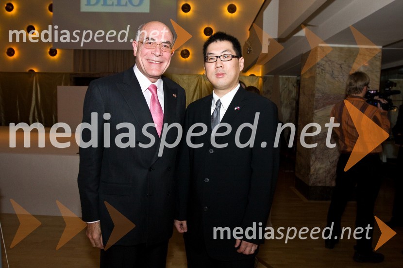 Yousif B. Ghafari, ameriški veleposlanik in ...Trend 2008, podelitev nagrad za modno in vizualno ustvarjalnost