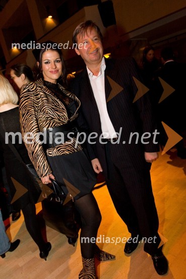 Nataša Dobelšek, novinarka in manekenka in Matjaž Tomlje, poslovnež in lastnik revij Avto.šport ter Fashion AvenueTrend 2008, podelitev nagrad za modno in vizualno ustvarjalnost