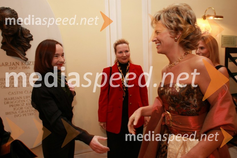 Veronika Drolc, igralka, dr. Marta Frelih, scenaristka in režiserka filma o Almi Karlin in Aleša Kandus, predsednica uprave podjetja Medex in predsednica Društva poslovnih žensk FAMDobrodelni koncert Društva poslovnih žensk FAM za film o Almi Karlin