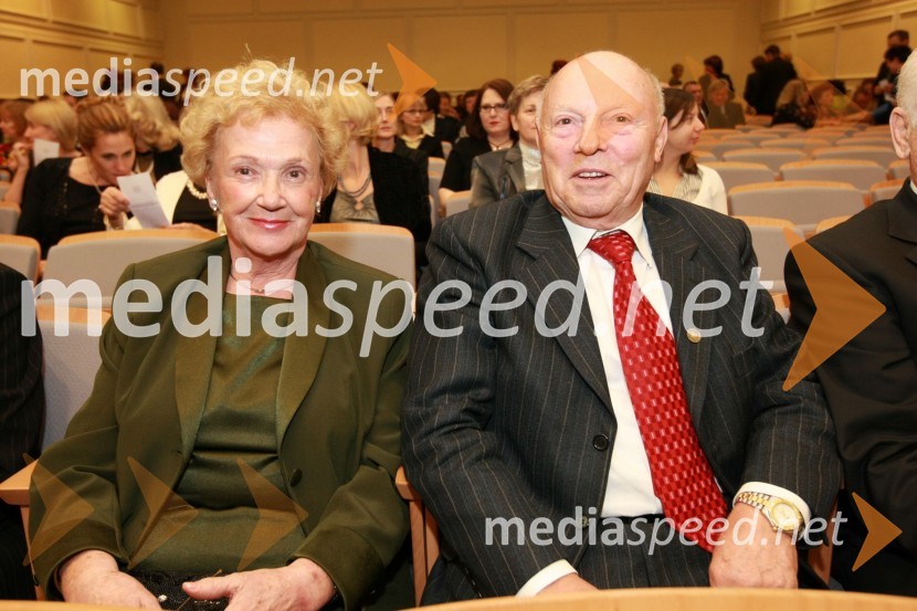 Aleš Mižigoj, nekdanji direktor podjetja Medex s soprogo MarijoDobrodelni koncert Društva poslovnih žensk FAM za film o Almi Karlin