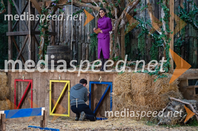  Tilen  Brglez;  Natalija Bratkovič, radijska in TV moderatorkaZmagovalec Kmetije 2021 je postal Tilen Brglez