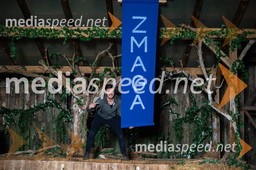  Tilen  Brglez, zmagovalec resničnostnega šova Kmetija 2021Zmagovalec Kmetije 2021 je postal Tilen Brglez