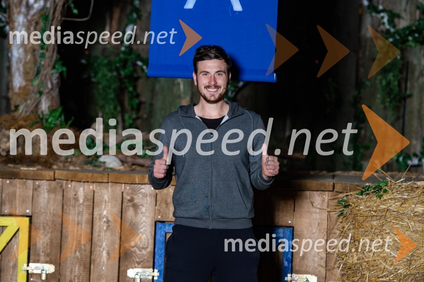  Tilen  Brglez, zmagovalec resničnostnega šova Kmetija 2021Zmagovalec Kmetije 2021 je postal Tilen Brglez