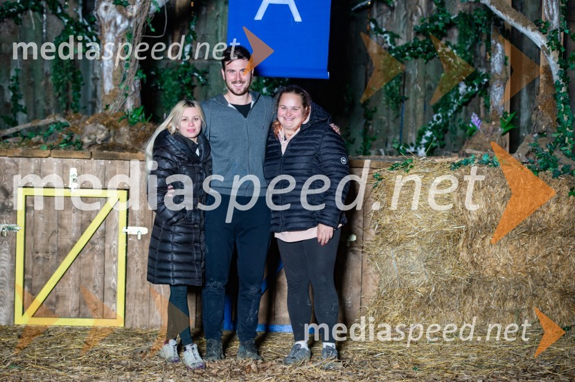  Nina Radi;  Tilen  Brglez, zmagovalec resničnostnega šova Kmetija 2021;  Karin LipovnikZmagovalec Kmetije 2021 je postal Tilen Brglez