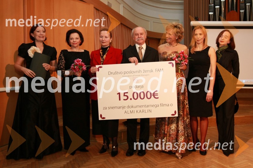 Maja Gal Štromar, voditeljica prireditve ter igralka v filmu, Barbara Miklič Türk, soproga predsednika RS, dr. Marta Frelih, scenaristka in režiserka, Rado Likon, producent, Aleša Kandus, predsednica uprave podjetja Medex in predsednica Društva poslovnih žensk FAM, Vilma Štritof Čretnik, koscenaristka in dramaturginja in Veronika Drolc, igralka v filmu o Almi KarlinDobrodelni koncert Društva poslovnih žensk FAM za film o Almi Karlin