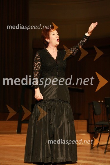 Polona Vetrih, igralkaDobrodelni koncert Društva poslovnih žensk FAM za film o Almi Karlin