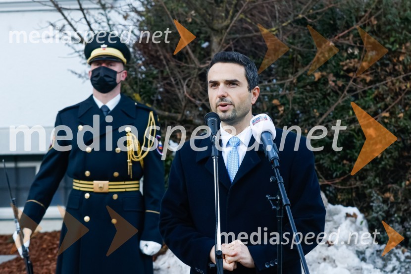  Matej Tonin, podpredsednik vlade in minister za obramboOdkritje spominskega obeležja braniteljem vojne za samostojno Slovenijo