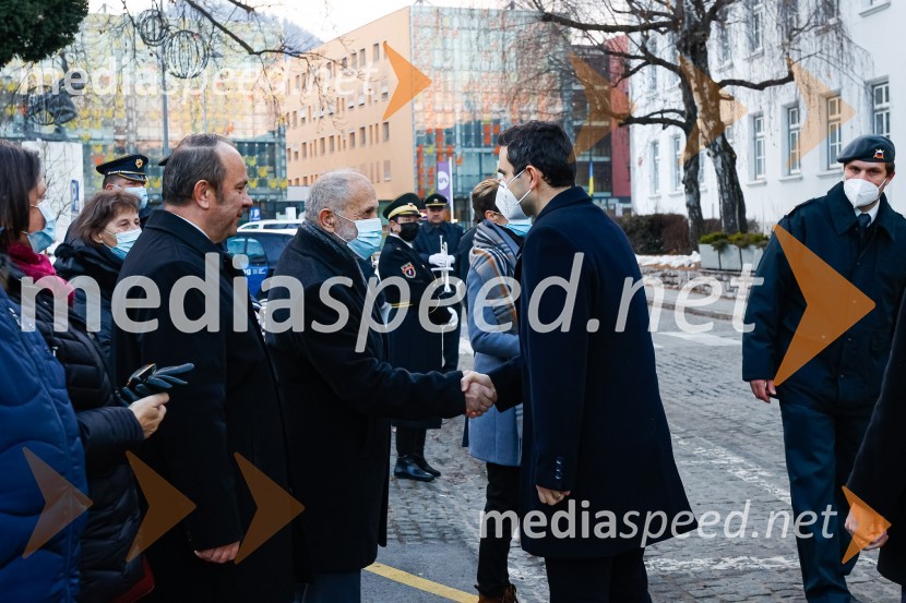 Odkritje spominskega obeležja braniteljem vojne za samostojno Slovenijo