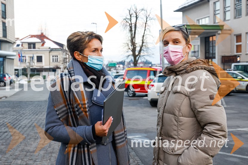  Ines Šmon, MOK;  ... Odkritje spominskega obeležja braniteljem vojne za samostojno Slovenijo