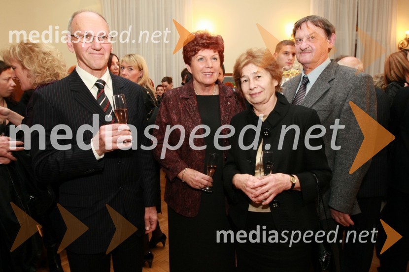 Miro Cerar, nekdanji gimnastičar in predsednik Olimpijske akademije ter ambasador za fair play, Zdenka Cerar, nekdanja pravosodna ministrica in generalna tožilka, dr. Spomenka Hribar, publicistka in dr. Tine Hribar, slovenski filozofDobrodelni koncert Društva poslovnih žensk FAM za film o Almi Karlin