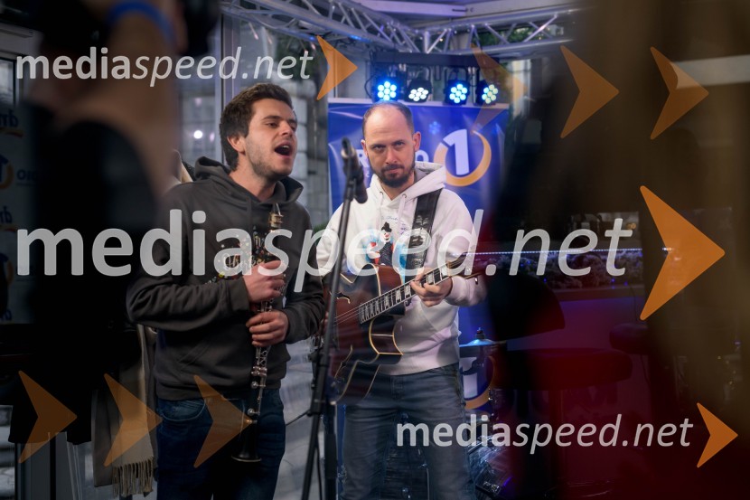  Tommy Budin, klarinetist;  Matic Plevel, Ansambel Saša Avsenika28-urni dobrodelni maraton Radia 1