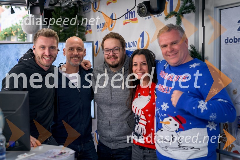  Denis Avdić, voditelj;  Peter Poles, televizijski voditelj;  Sašo Stare, stand up komik, voditelj;  Jana Morelj, radijska in TV voditeljica;  Miha Deželak, radijski voditelj, humanitarec, Fatalni moški 202028-urni dobrodelni maraton Radia 1