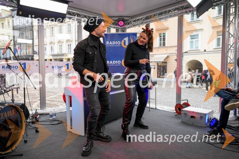 Sebastian Podgornik, pevec in plesalec;  Rebeka Dremelj, pevka28-urni dobrodelni maraton Radia 1