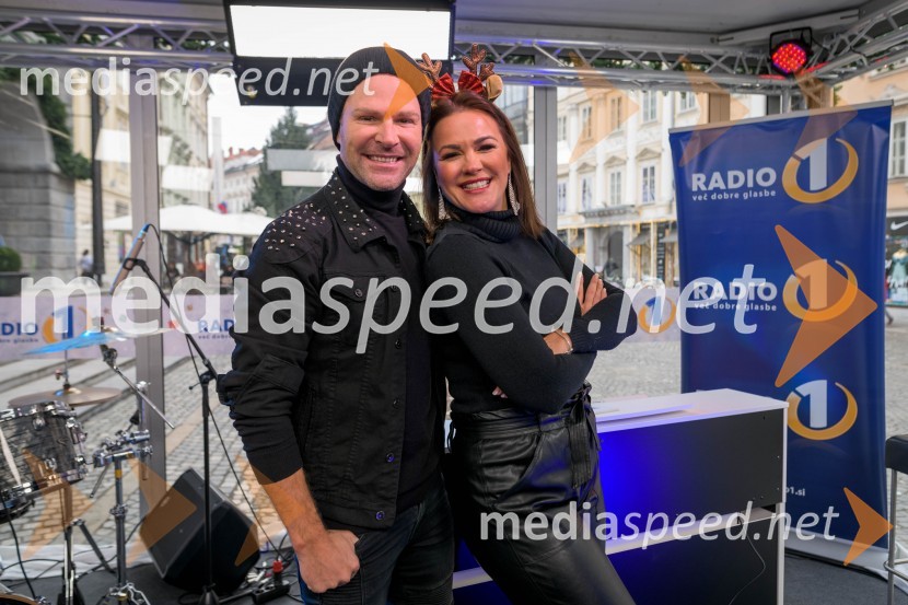  Sebastian Podgornik, pevec in plesalec;  Rebeka Dremelj, pevka28-urni dobrodelni maraton Radia 1