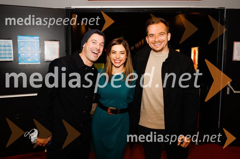  Klemen Bučan, radijski voditelj, stand-up komik, DJ;  Špela  Jereb, televizijska voditeljica;  Lenart PuseljaMatrica obuditev, premiera filma v Cineplexx Kranj
