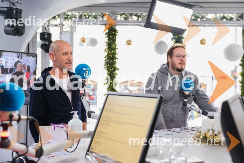  Peter Poles, televizijski voditelj;  Sašo Stare, stand up komik, voditelj28-urni dobrodelni maraton Radia 1