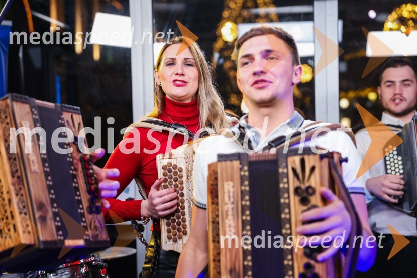 Glasbena šola Bučar28-urni dobrodelni maraton Radia 1