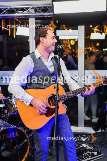  Dejan Vunjak, glasbenik28-urni dobrodelni maraton Radia 1