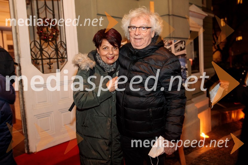  Janja Koren, novinarka;  Mile Crnović, Sberbank bankaJacques in njegov gospodar, premiera drame