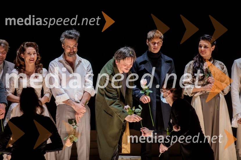  Sabina  Kogovšek, igralka;  Rok Vihar, igralec;  Branko Šturbej, igralec;  Timon Šturbej, igralec;  Pia Zemljič, igralkaJacques in njegov gospodar, premiera drame