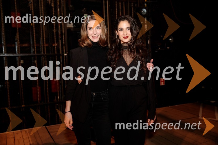  Eva Jesenovec, igralka;  Saša Pavlin Stošić, igralkaJacques in njegov gospodar, premiera drame