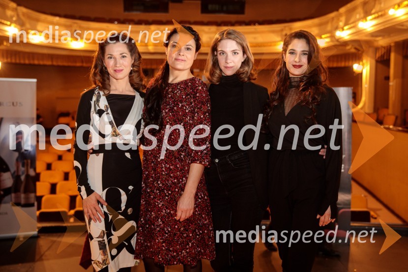  Sabina  Kogovšek, igralka;  Pia Zemljič, igralka;  Eva Jesenovec, igralka;  Saša Pavlin Stošić, igralkaJacques in njegov gospodar, premiera drame