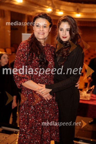  Pia Zemljič, igralka;  Saša Pavlin Stošić, igralkaJacques in njegov gospodar, premiera drame