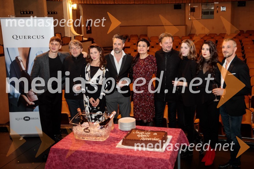  Timon Šturbej, igralec;  Zvone Hribar, igralec;  Sabina  Kogovšek, igralka;  Rok Vihar, igralec;  Pia Zemljič, igralka;  Branko Završan, igralec;  Eva Jesenovec, igralka;  Saša Pavlin Stošić, igralka;  Primož Vrhovec, igralecJacques in njegov gospodar, premiera drame