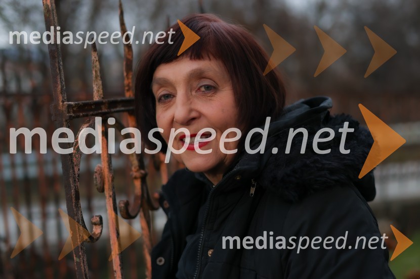  Jasna Klara Kozar , akademska slikarka, Galerija 3xJasna Klara Kozar, portret akademske slikarke