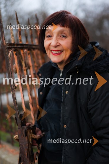  Jasna Klara Kozar , akademska slikarka, Galerija 3xJasna Klara Kozar, portret akademske slikarke