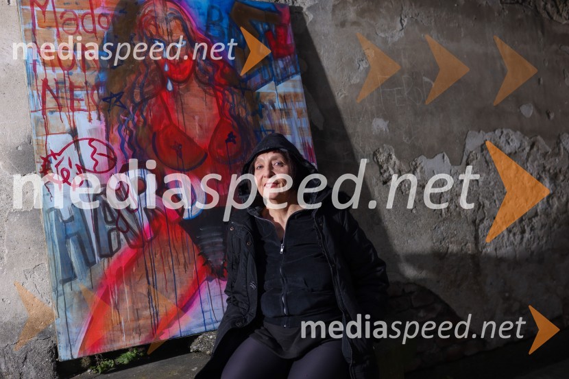  Jasna Klara Kozar , akademska slikarka, Galerija 3xJasna Klara Kozar, portret akademske slikarke