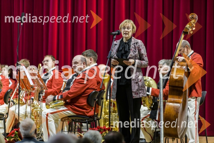   Karmen Lebe Greif, predsednica KUD Pošta in članica uprave Pošte Slovenije.35. tradicionalni novoletni koncert Pihalnega orkestra Pošta Maribor