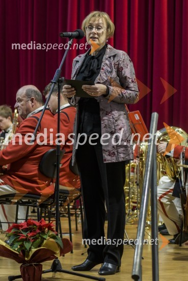   Karmen Lebe Greif, predsednica KUD Pošta in članica uprave Pošte Slovenije.35. tradicionalni novoletni koncert Pihalnega orkestra Pošta Maribor