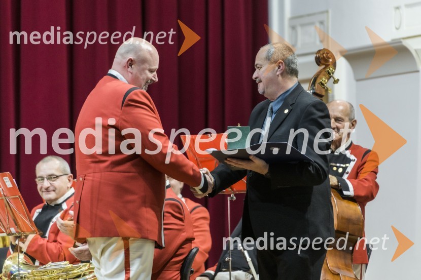  David Hartman;  Boris Selko, predsednik Zveze slovenskih godb35. tradicionalni novoletni koncert Pihalnega orkestra Pošta Maribor