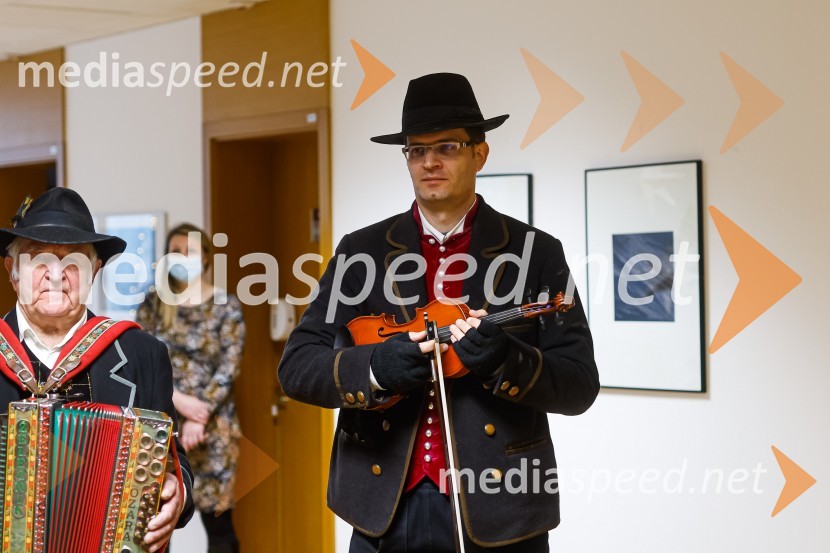  Vinko  Jenšterle – Cene, Kranjski furmani;  Matej Ostovič , Kranjski furmaniObisk kolednikov na MO Kranj