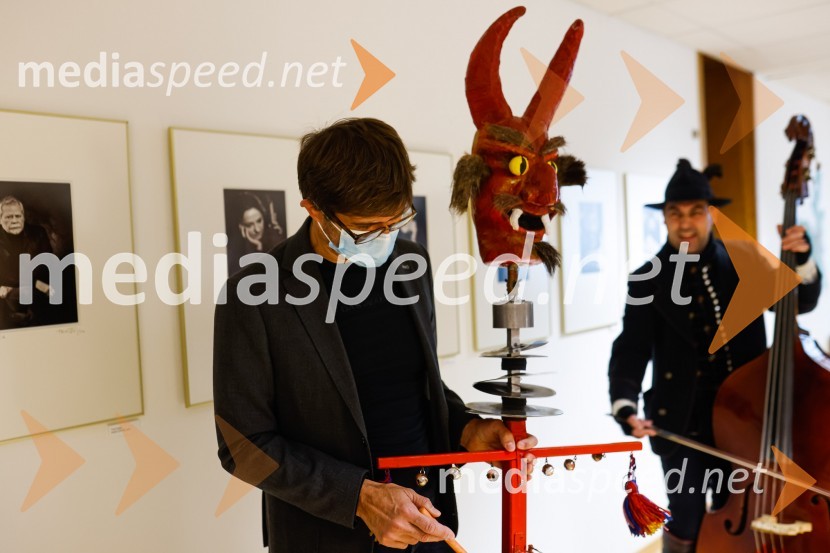  Matjaž Rakovec, župan Mestne občine KranjObisk kolednikov na MO Kranj