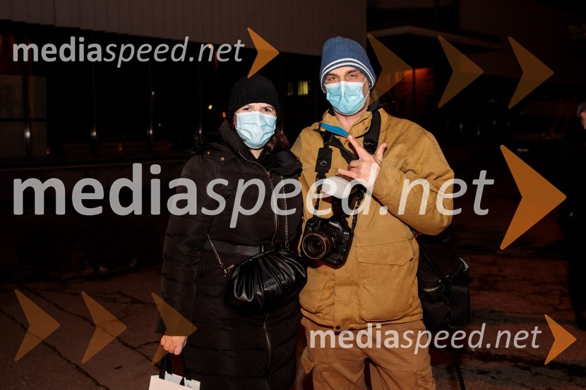  Teja Pelko, novinarka, Svet24;  ... Pojedina pri Trimalhionu, premiera drame