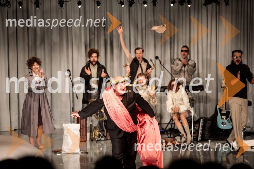 Pojedina pri Trimalhionu, premiera drame