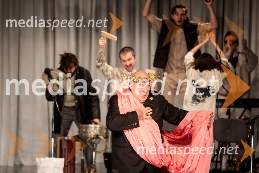 Pojedina pri Trimalhionu, premiera drame