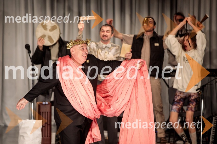 Pojedina pri Trimalhionu, premiera drame