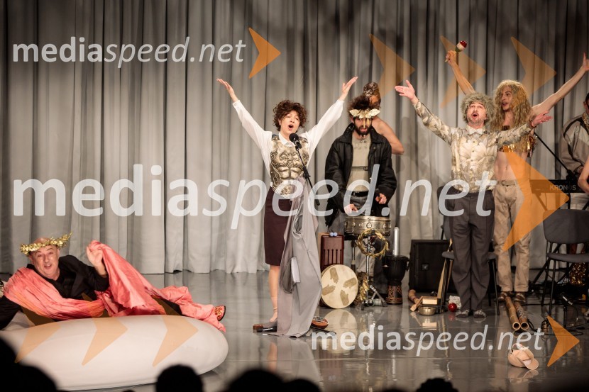  Ivan Godnič, igralec;  Janja Majzelj, igralka;  Vito Weis, igralec;  Ivan Peternelj, igralec;  Klemen Kovačič, AGRFT Pojedina pri Trimalhionu, premiera drame